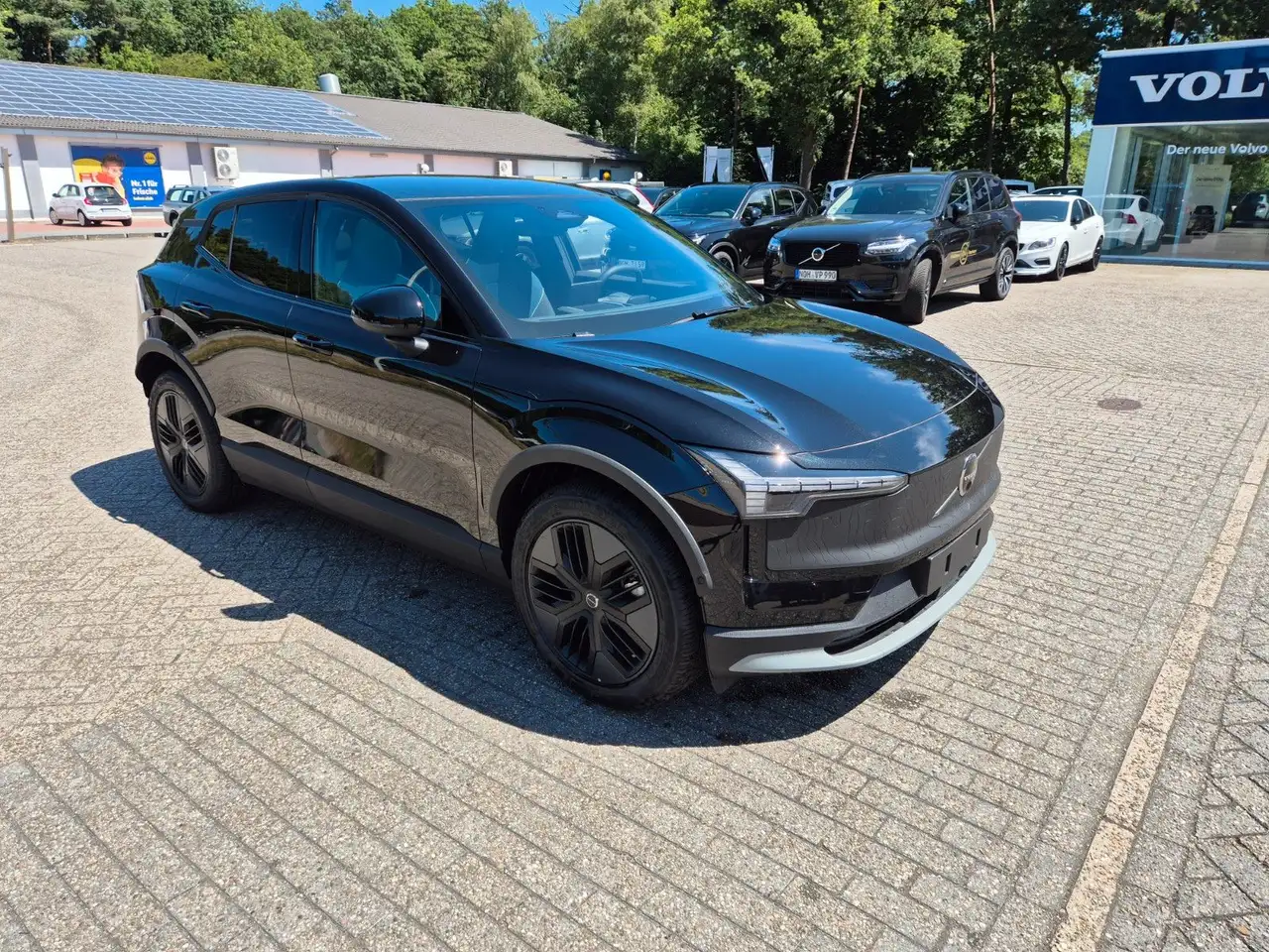 EX30Cross Country 315 kW Twin Motor Performance