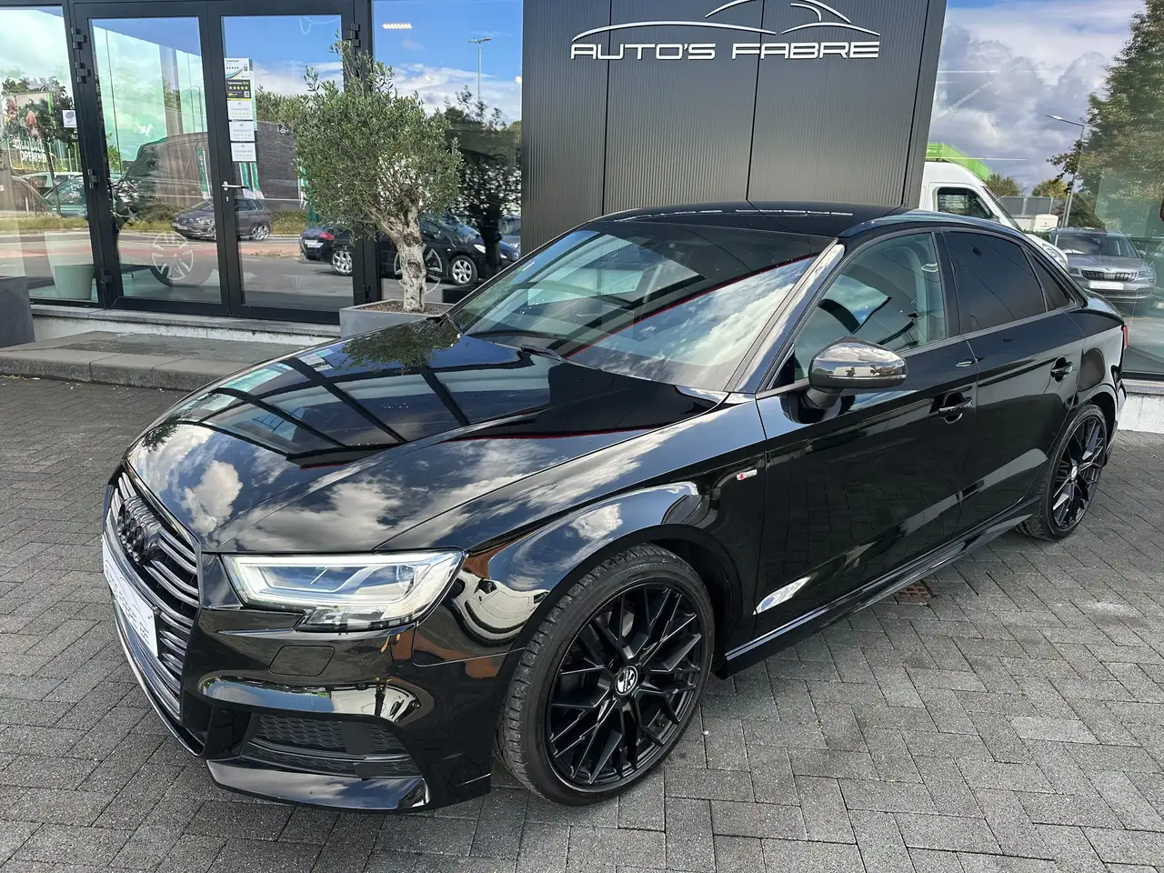 A335 TFSI  15i 150 pk  S tronic  S Line 75000km