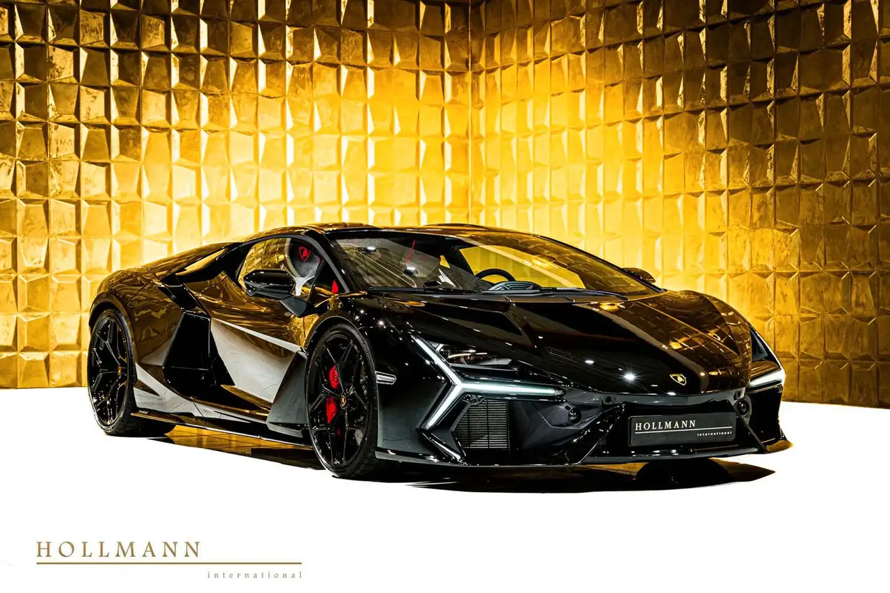 Revuelto+ PASSENGER DISPLAY + PREMIUM SOUND +