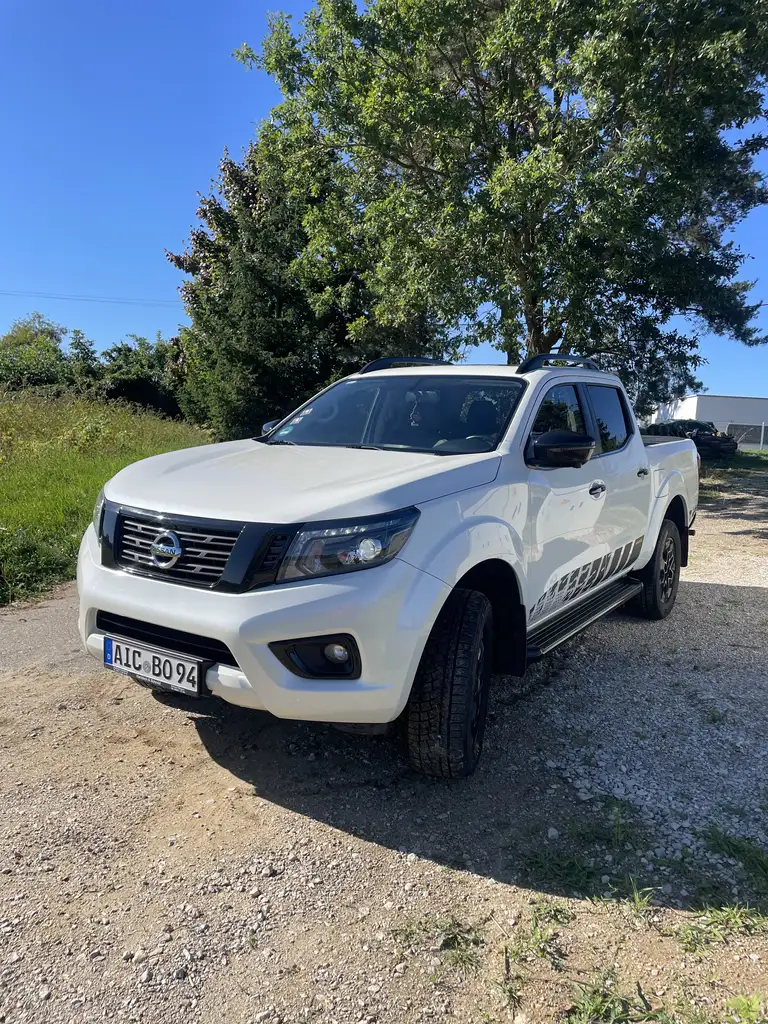 NavaraDC 4x4 Autm. EU6 N-Guard