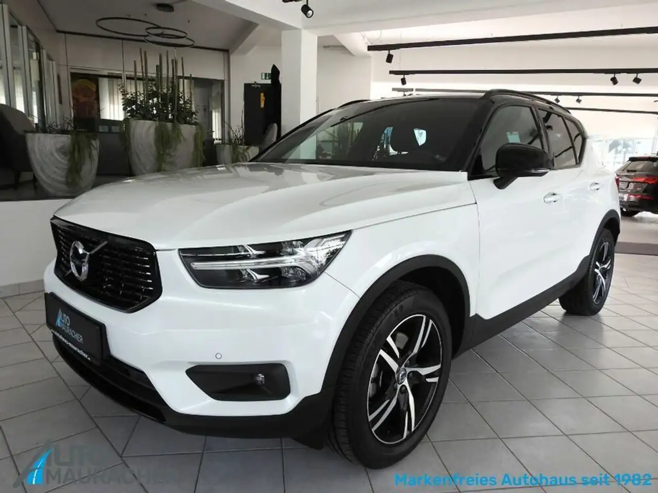 XC40D3 R-Design AWD Geartronic*LED*NAVI*KAM*AHK*