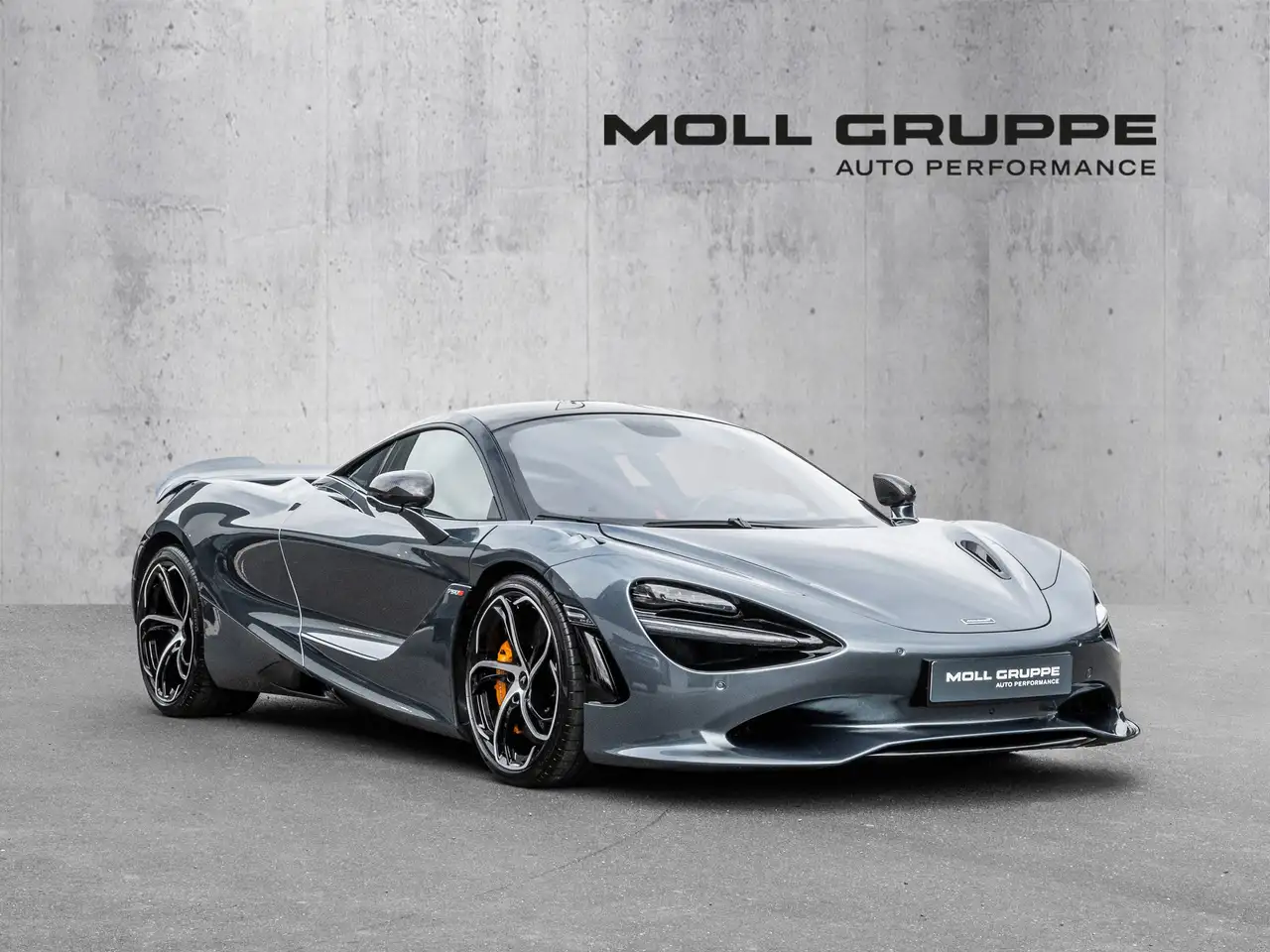 750SCoupe Saros, Carbon Fibre Racing Seats