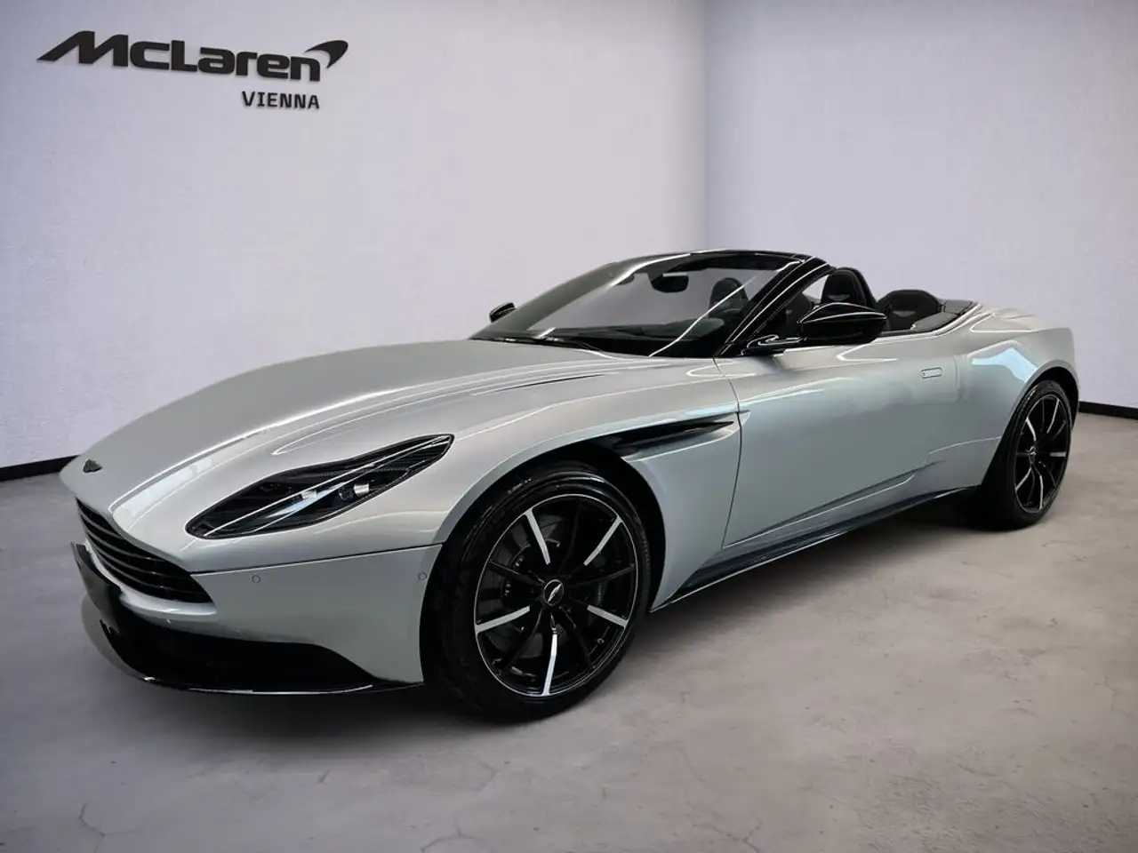 DB11V8 Volante