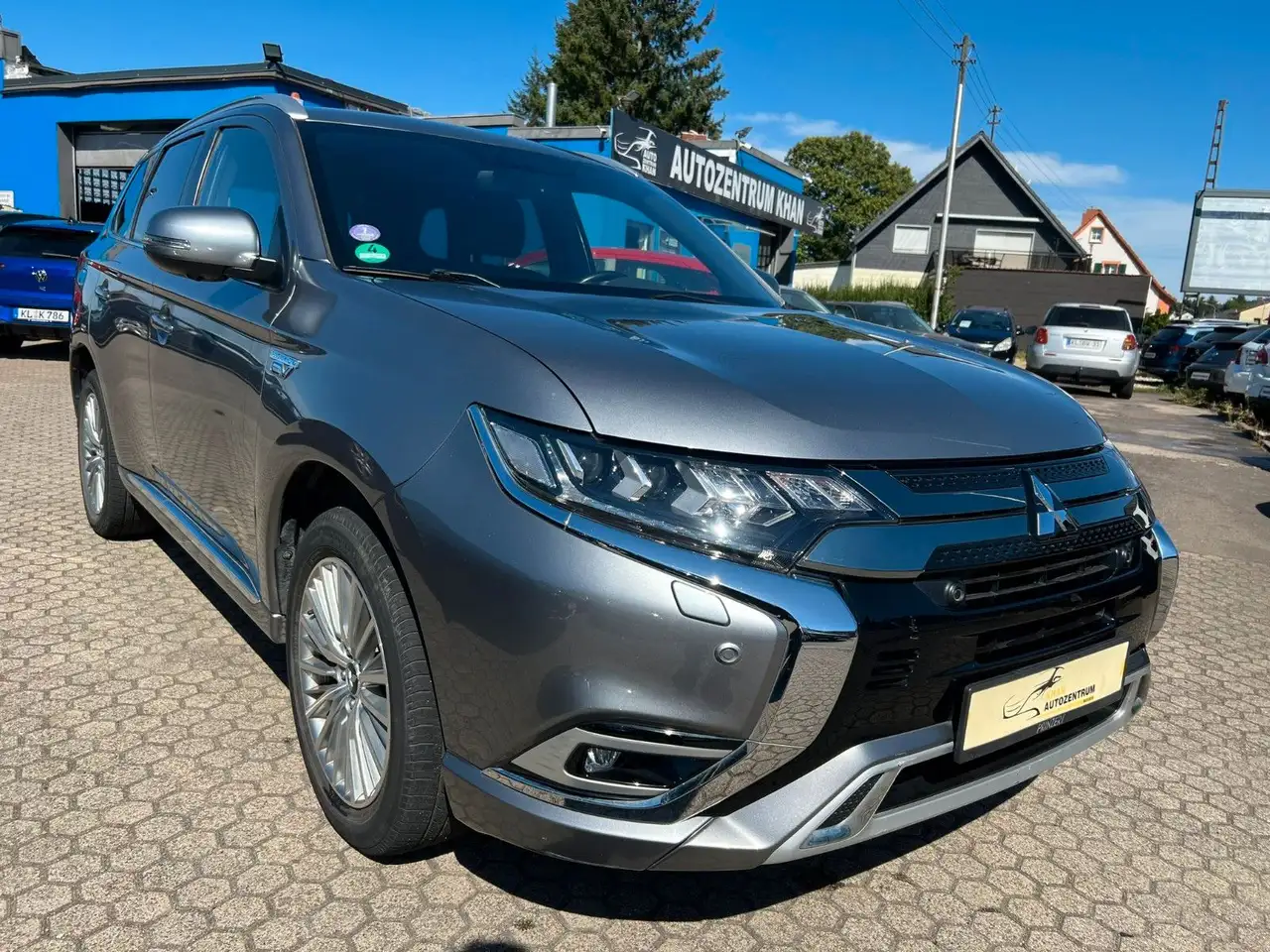 OutlanderPHEV Plus 4WD