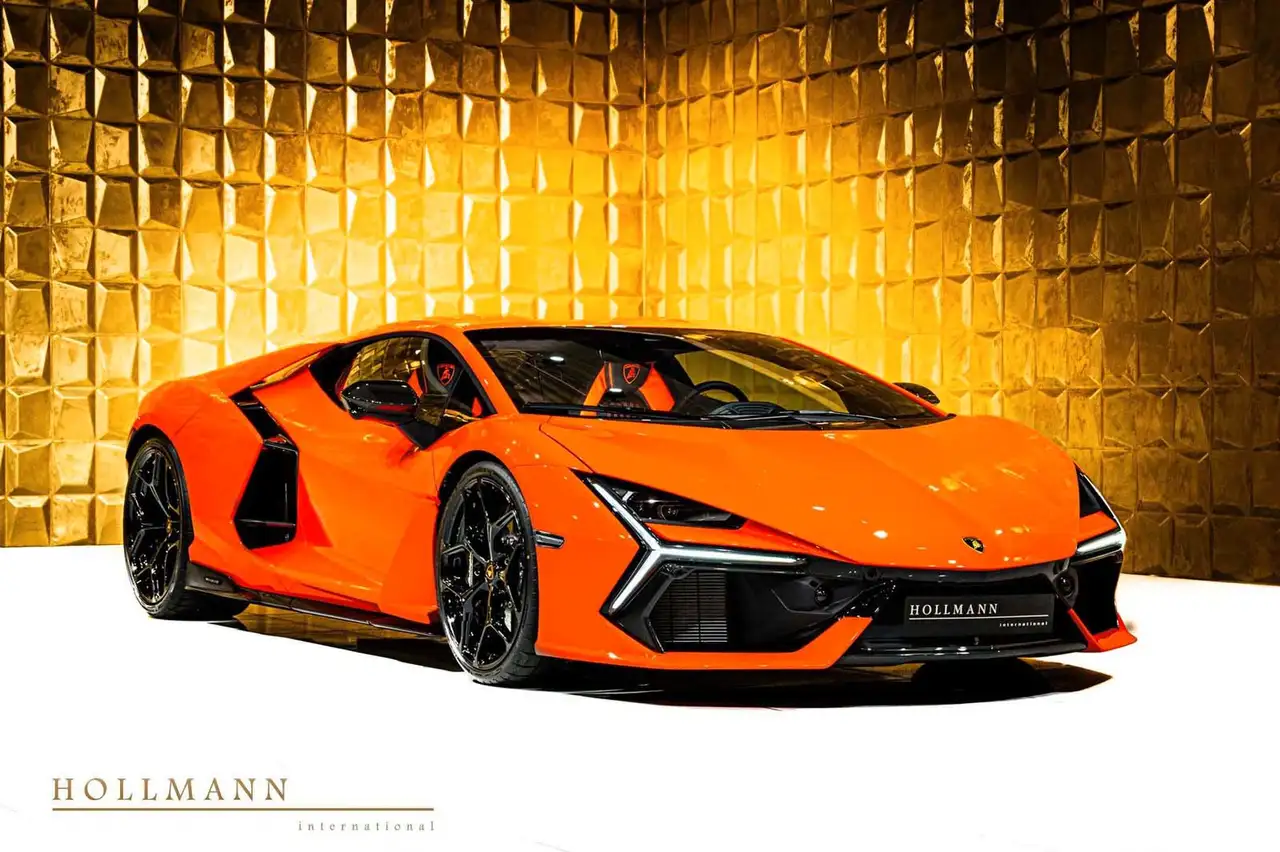Revuelto+CARBON FIBRE + PREMIUM SOUND SYSTEM +