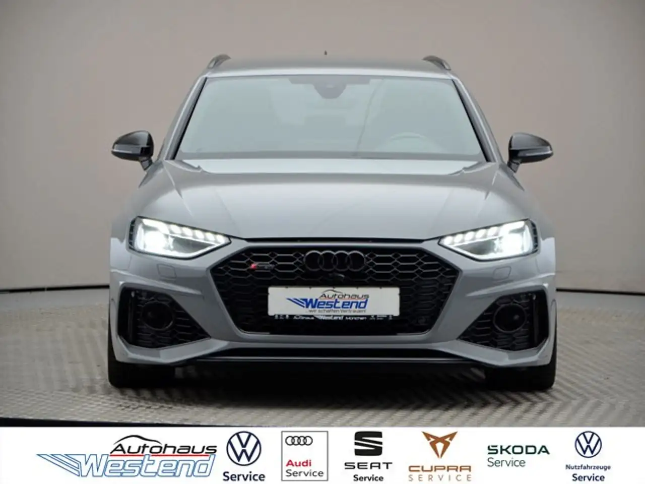 RS4Avant 2.9 TFSI 331kW qu. Navi LED RS Sportabg. AHK