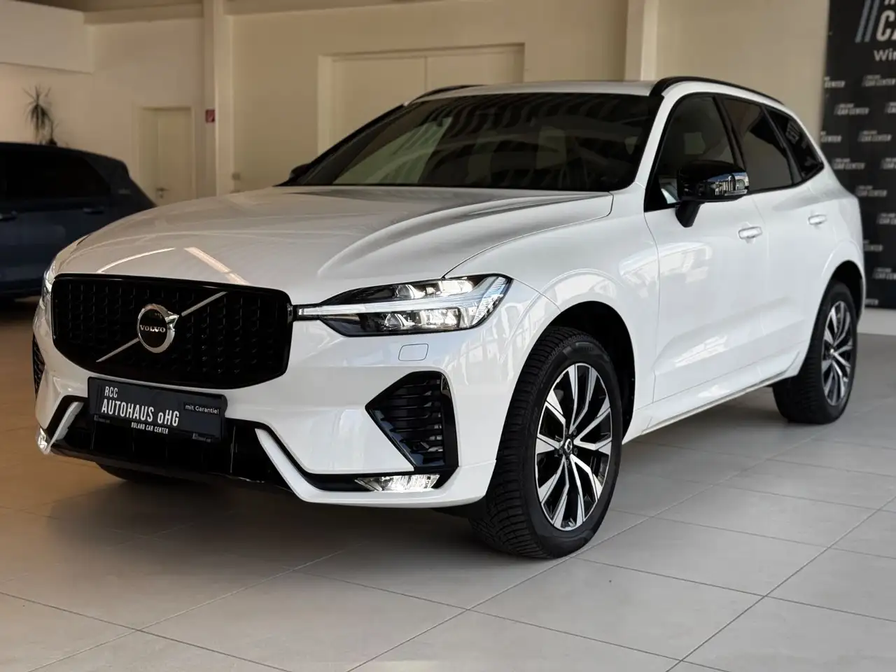 XC60Plus Dark AWD Pano AHK H&K Kam ACC Leder
