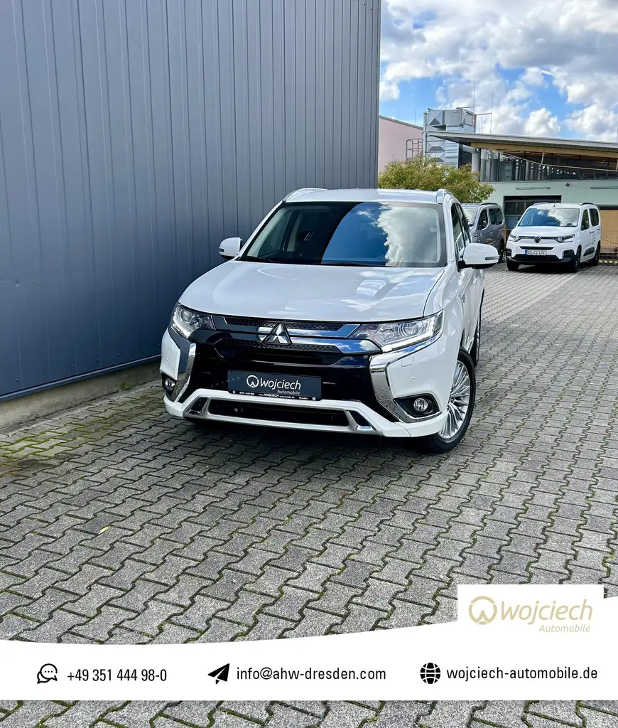 OutlanderPHEV 4WD *AHK*DAB*KEY*