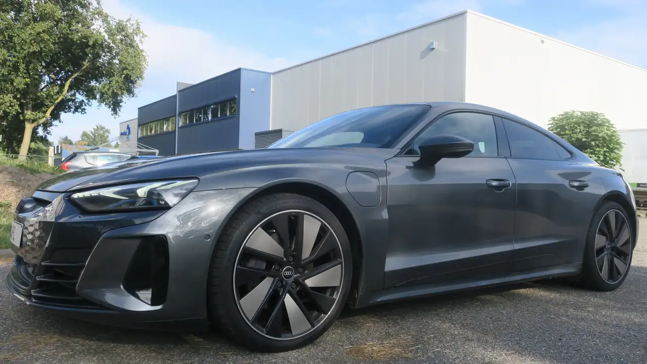 e-tron GTe-tron GT quattro RS  "Netto 45500 euro "