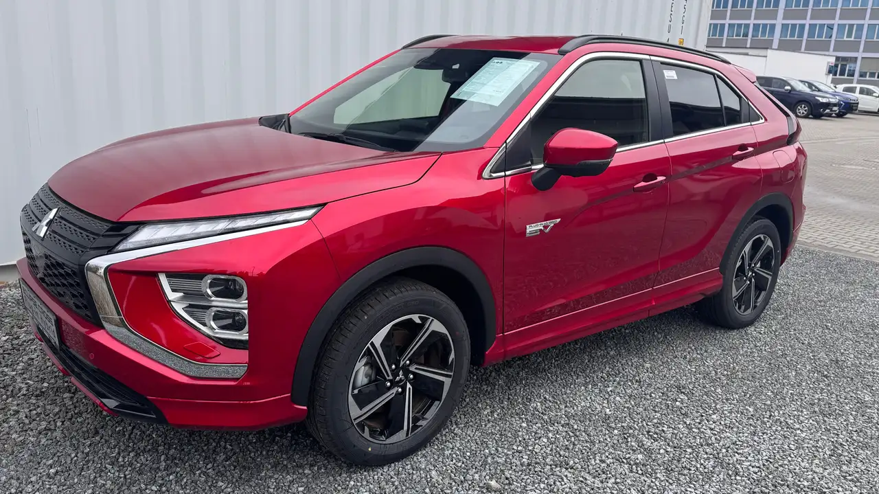 Eclipse CrossPlus Select Hybrid 4WD