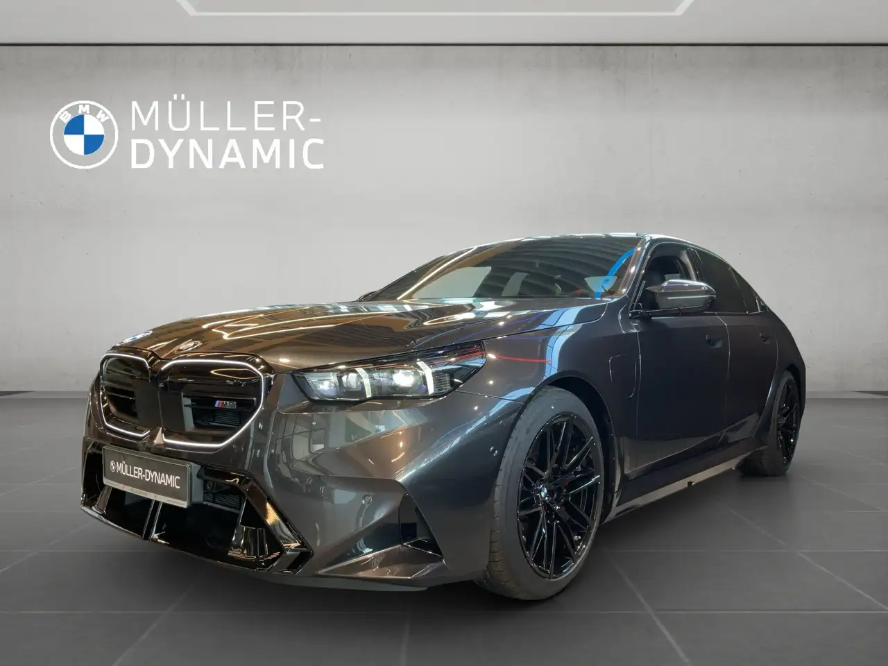M5Limousine M DRIVER´S PACKAGE B&W PANO HUD AHK 360°
