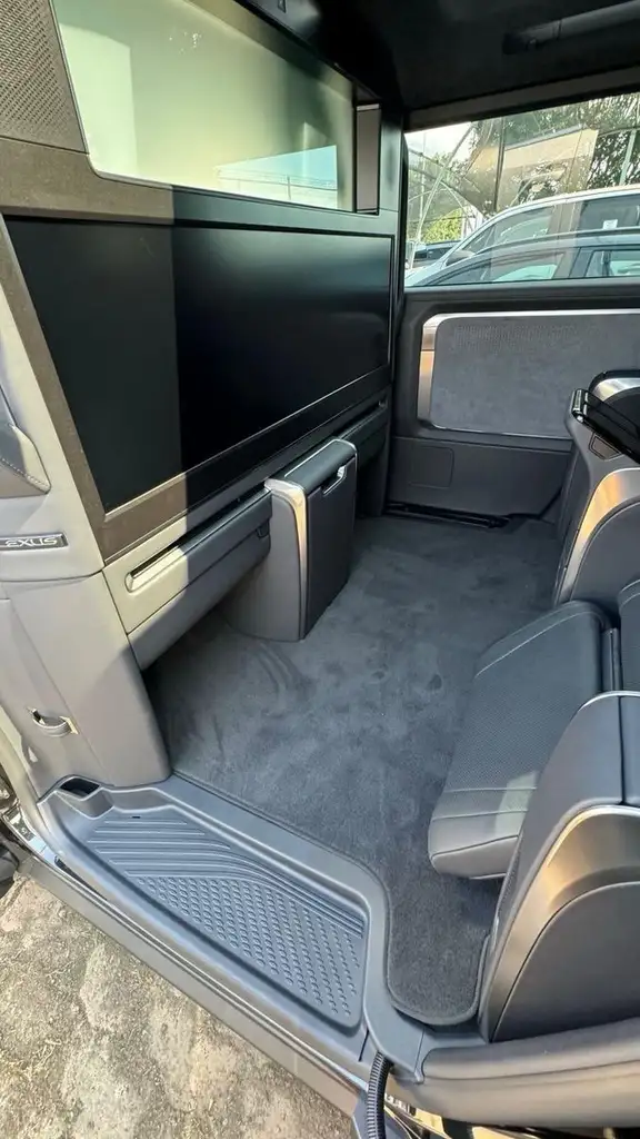 LM350 h Luxury