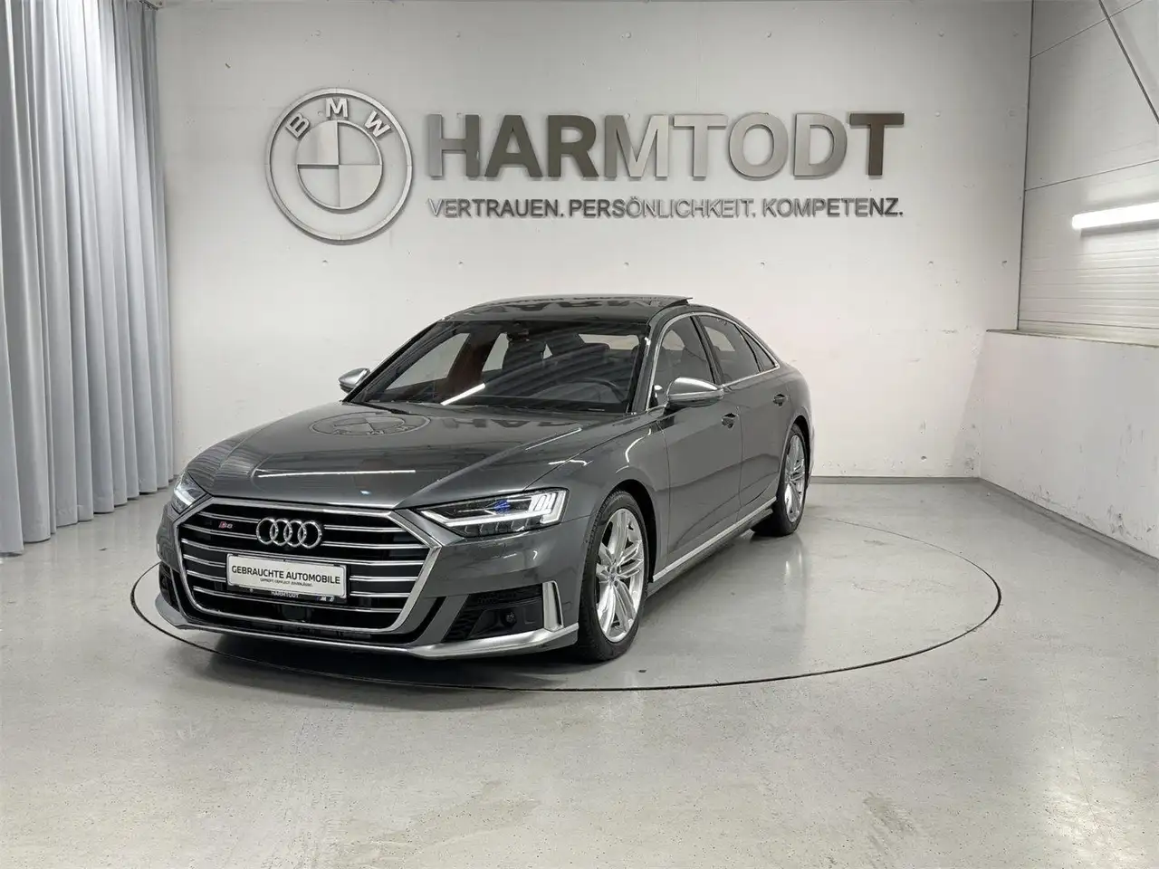S8TFSI quattro Tiptronic