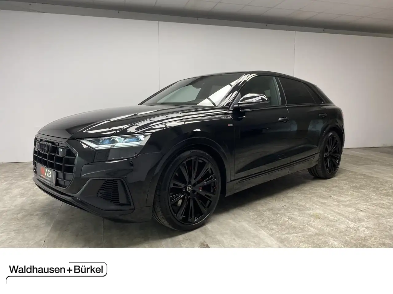 Q855 TFSI quattro S-Line Standheizung + HUD Klima