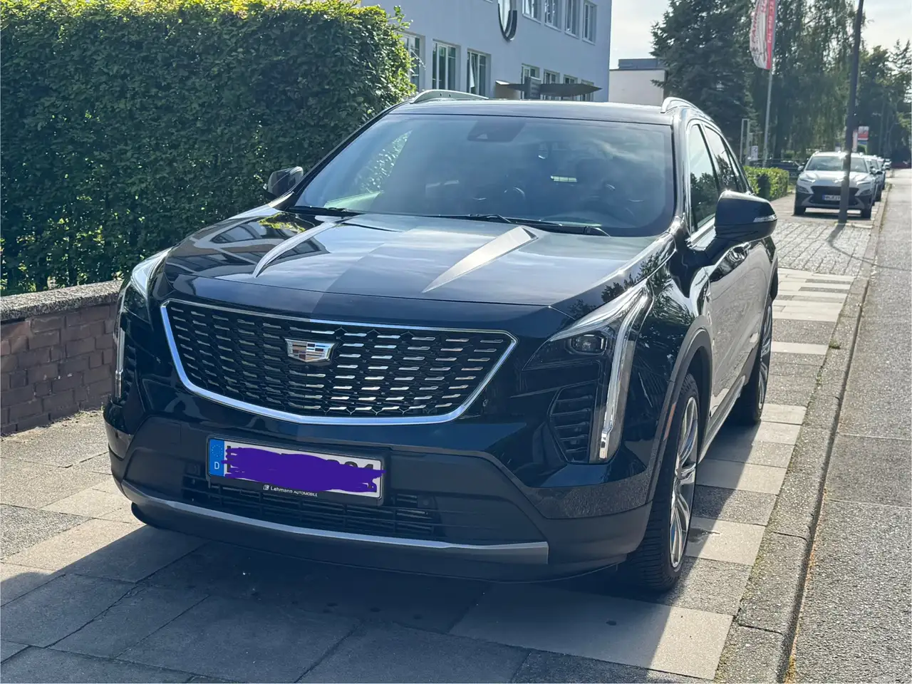 XT4350T AWD Premium Luxury