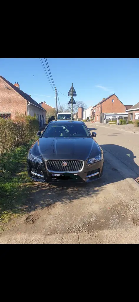 XFE-Performance Sportbrake Aut. R-Sport