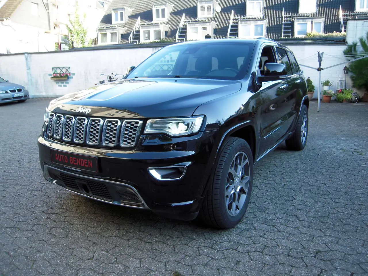 Grand CherokeeCRD Overland 39900 Km! Inzahlungnahme möglich!!