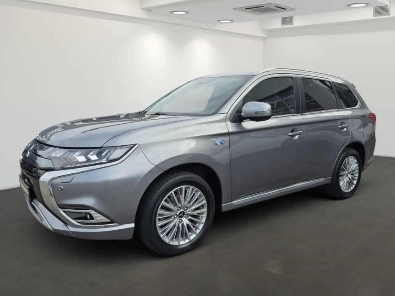 OutlanderPHEV Plus Spirit 4WD 2.4 Plug-in Hybrid EU6d-T