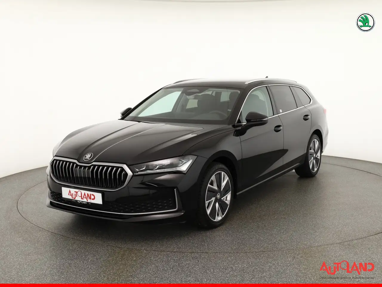 SuperbCombi 2.0 TDI DSG 4x4 LED Navi Kamera AHK