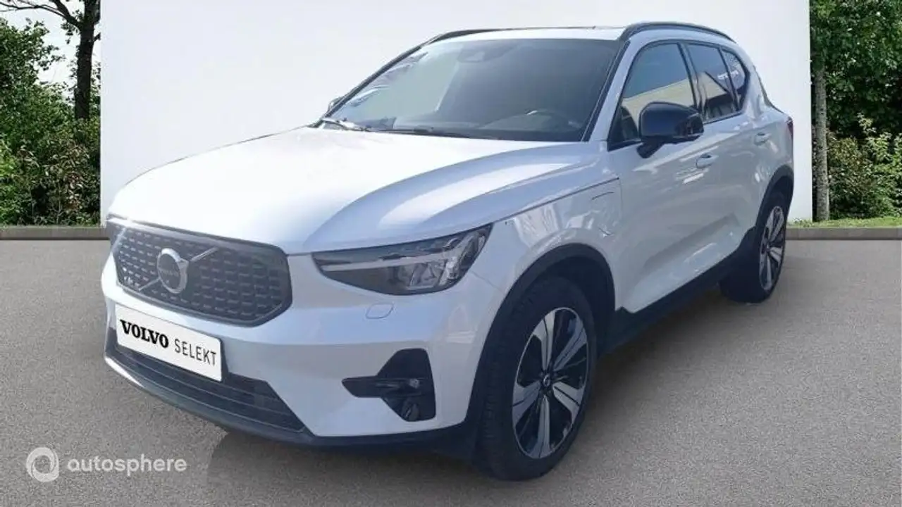 XC40T4 Recharge 129 + 82ch Ultimate DCT 7