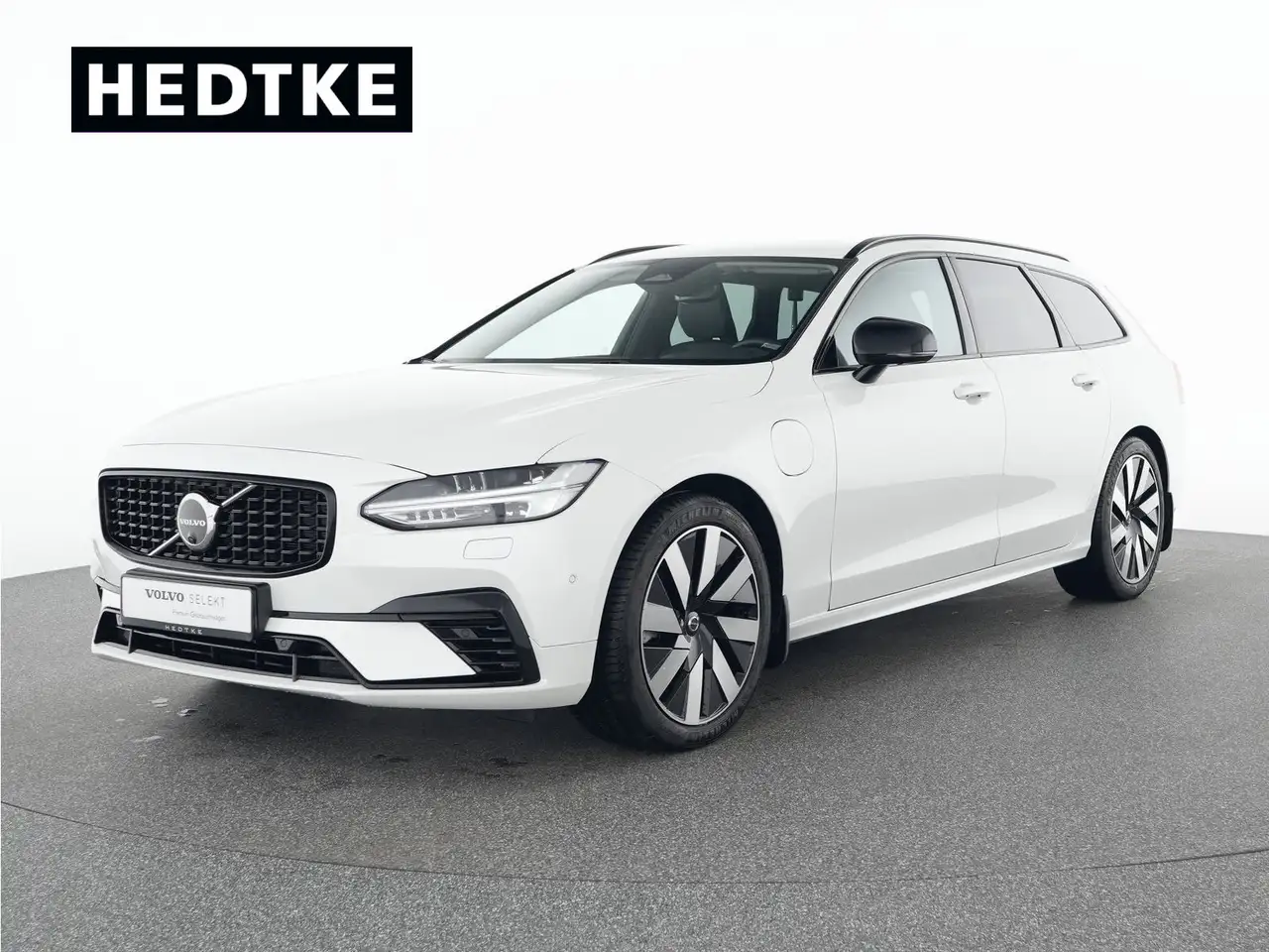 V90T6 AWD Plug-in Hybrid Plus Dark 19"+H&K+360°