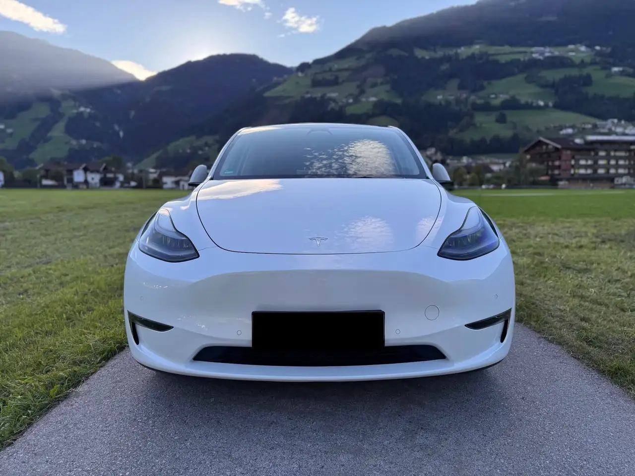 Model YModel Y Long Range AWD 75kWh