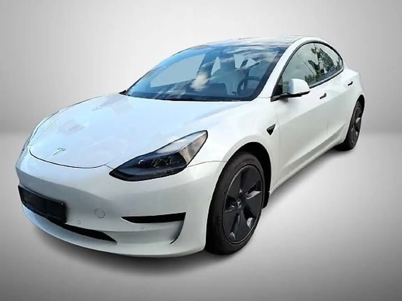 Model 355 kWh Standard Range RWD*Wärmepumpe*AC