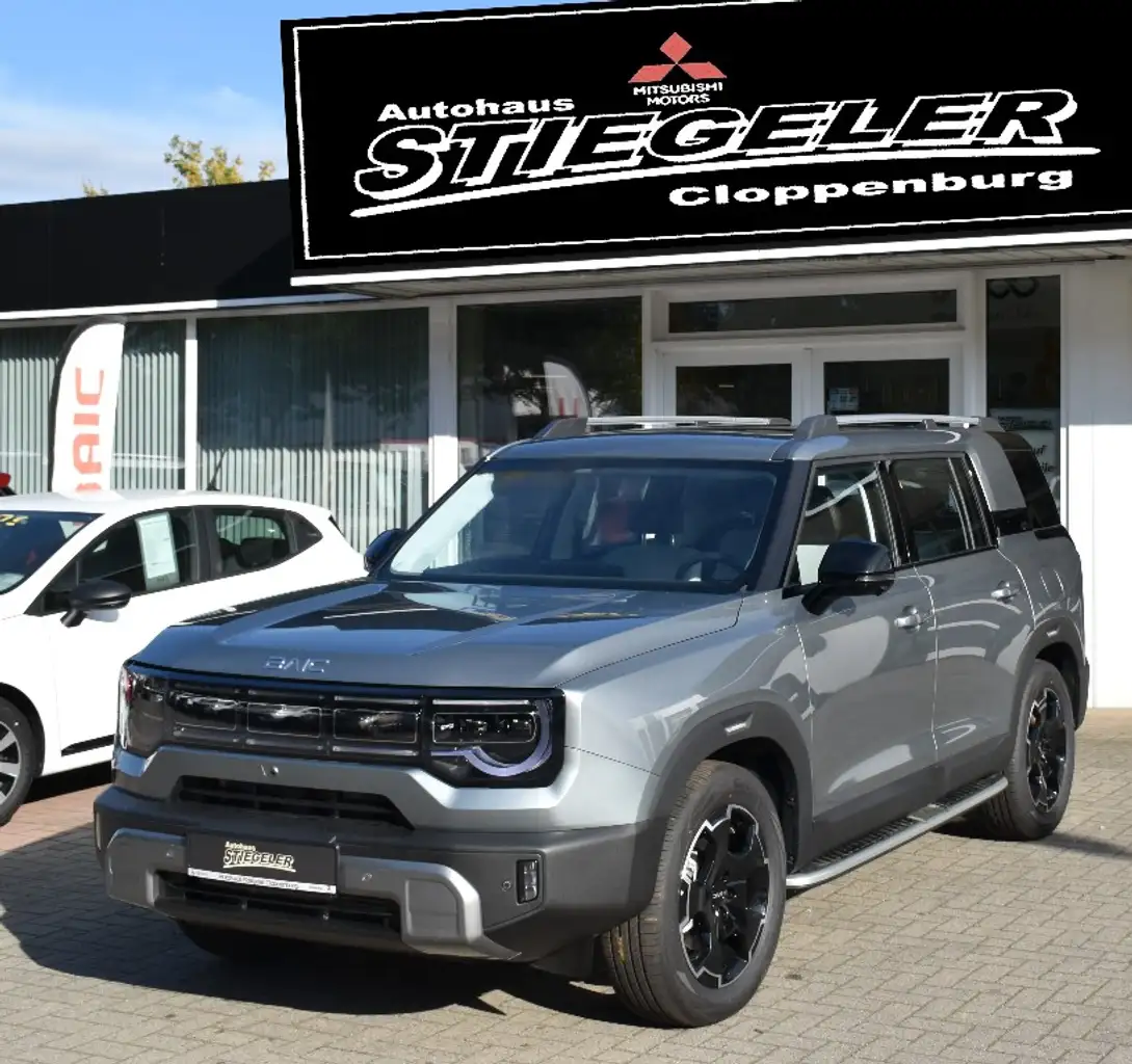 BJ304WD HEV sehr geräumiges Fahrzeug