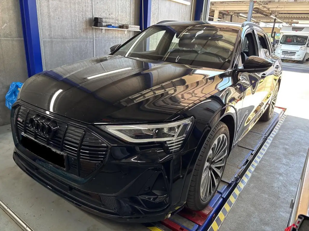 e-tron55 2x S LINE/ALL-BLACK/21Z./MTRX/AHK/KAM.