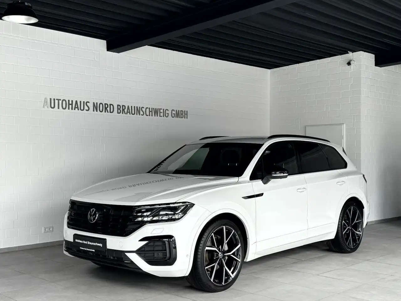 Touareg3.0TDI 4Motion R Line*BlackStyle*Pano*IQ