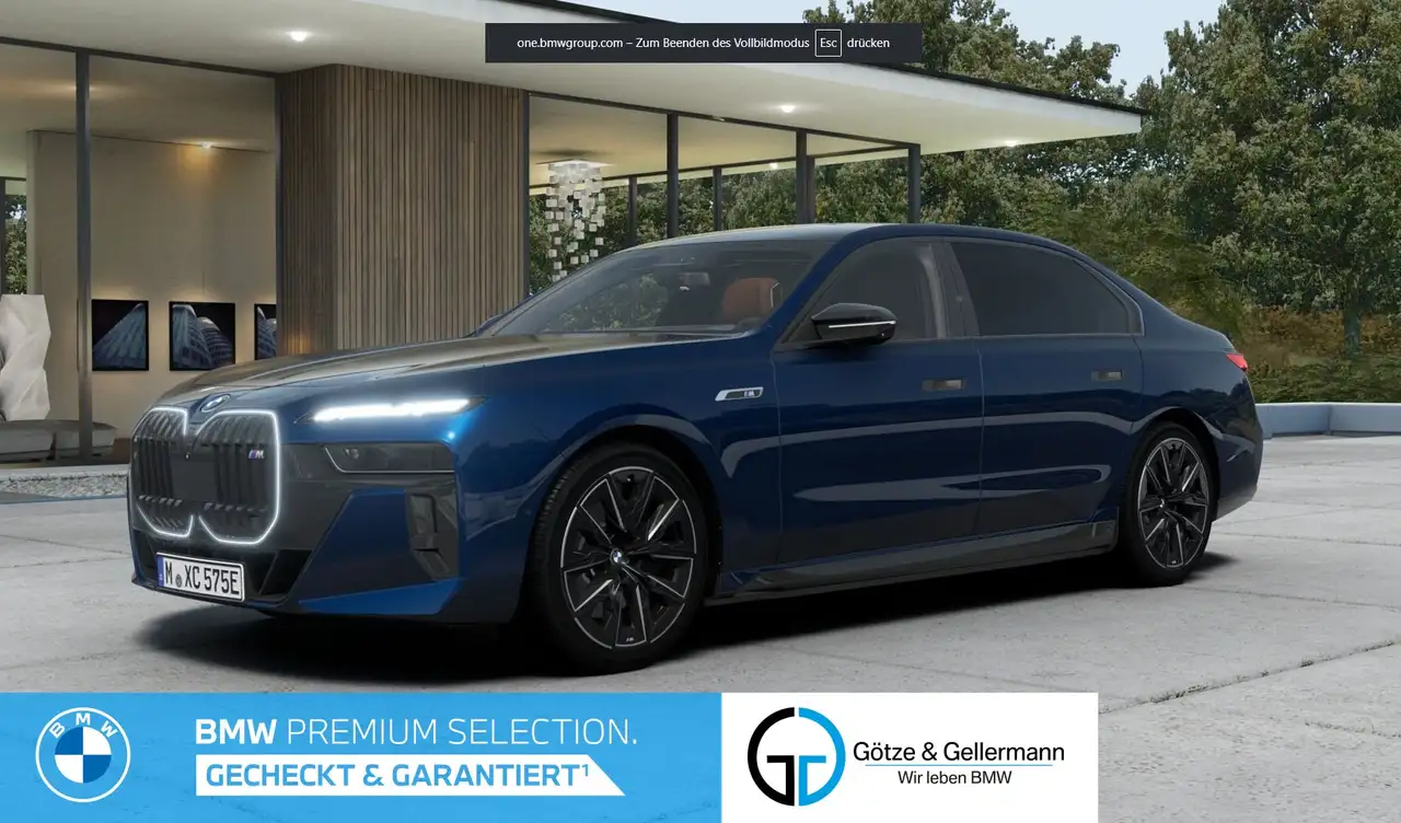 i7M70 xDrive //Automatiktüren B&W
