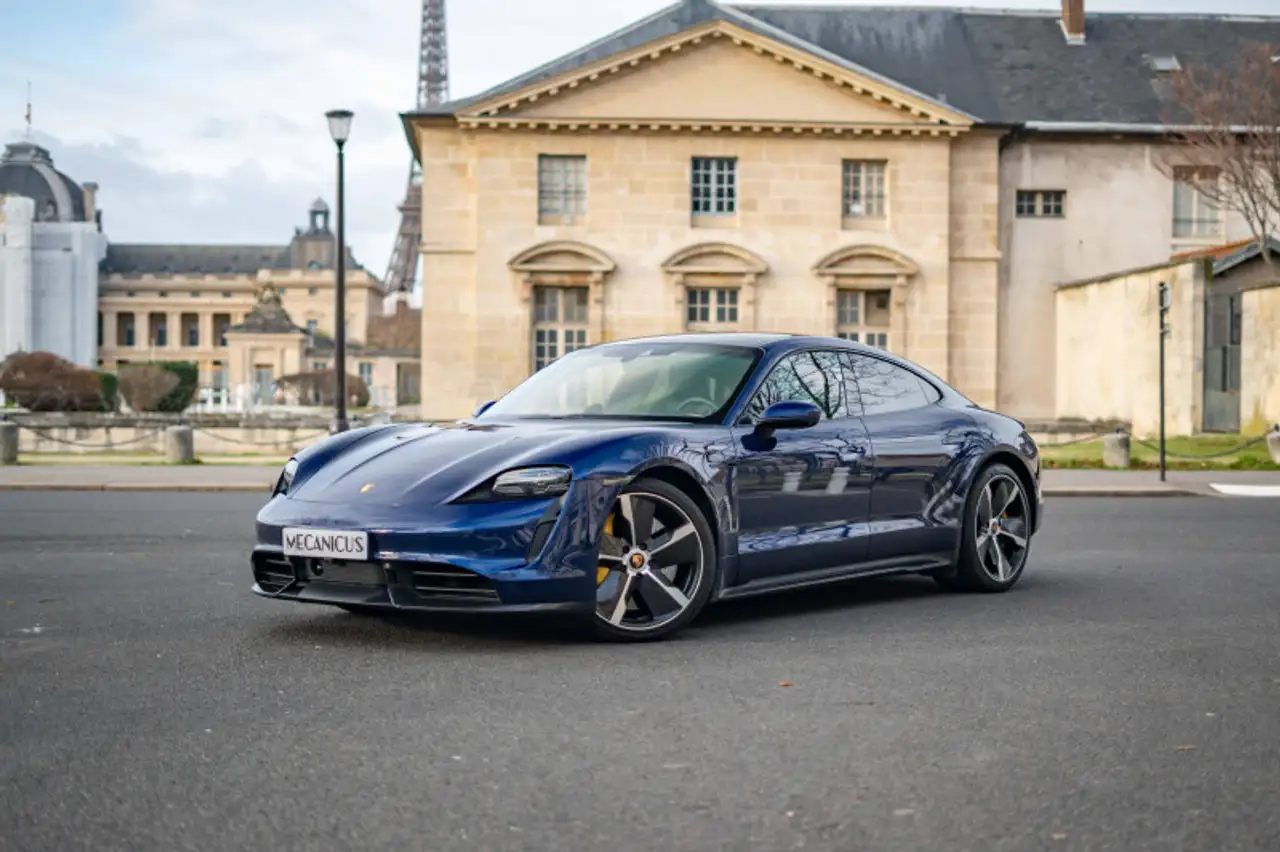 Taycan(9J1) Turbo S *Condition neuve, première main*