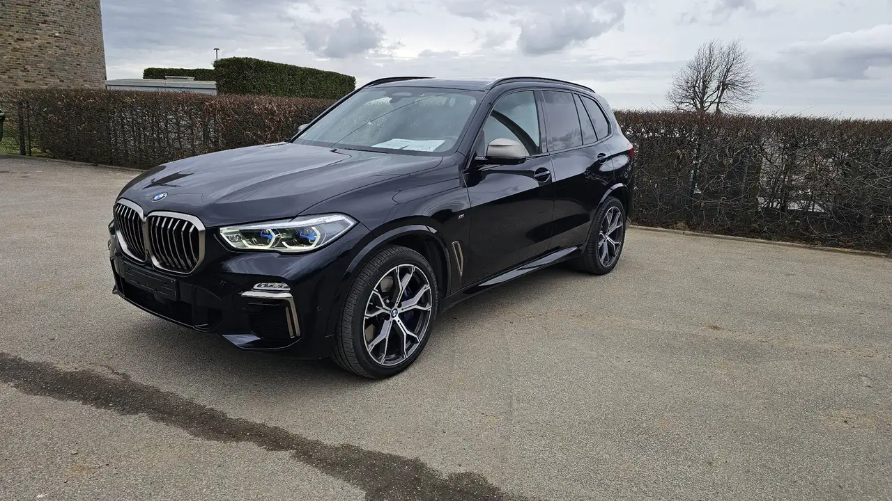 X5 MM50d Sièges massant cuir noir