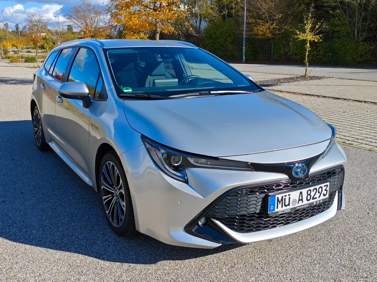 CorollaCorolla 2.0 Hybrid Touring Sports Club