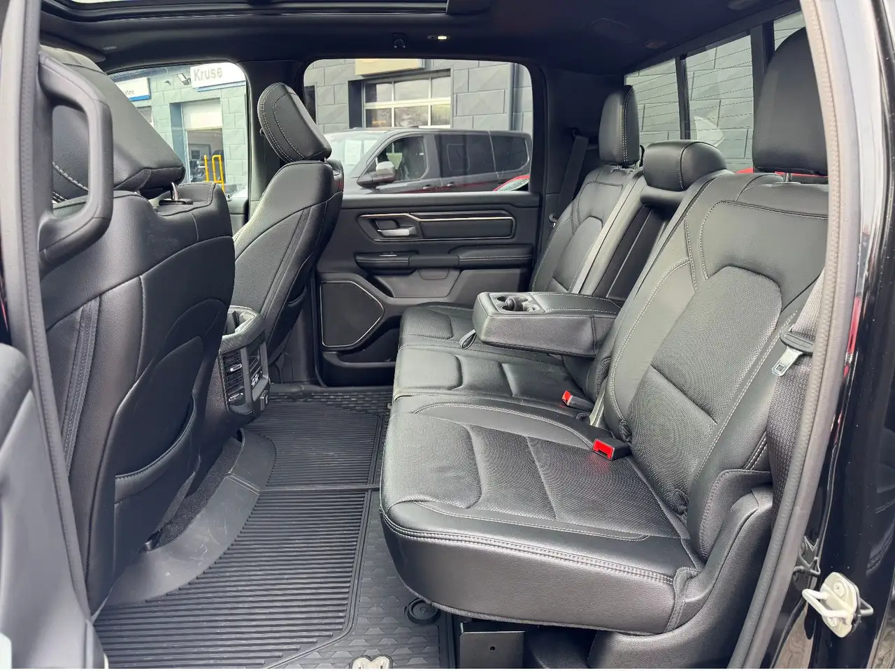 Фото машины 23