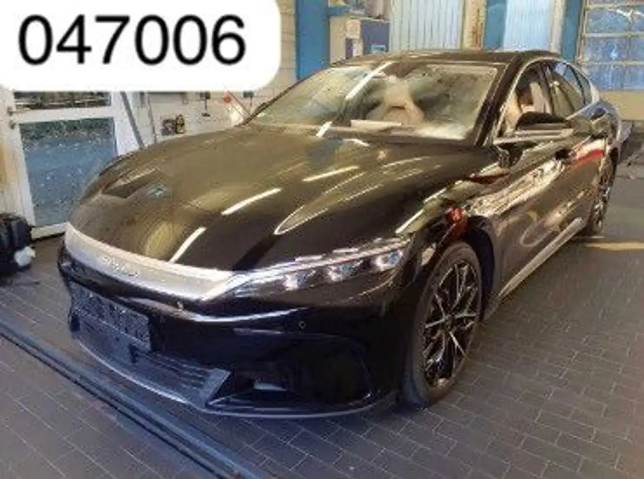 HanHan AWD Executive LED HeadUp ICC Pano 360Kamera