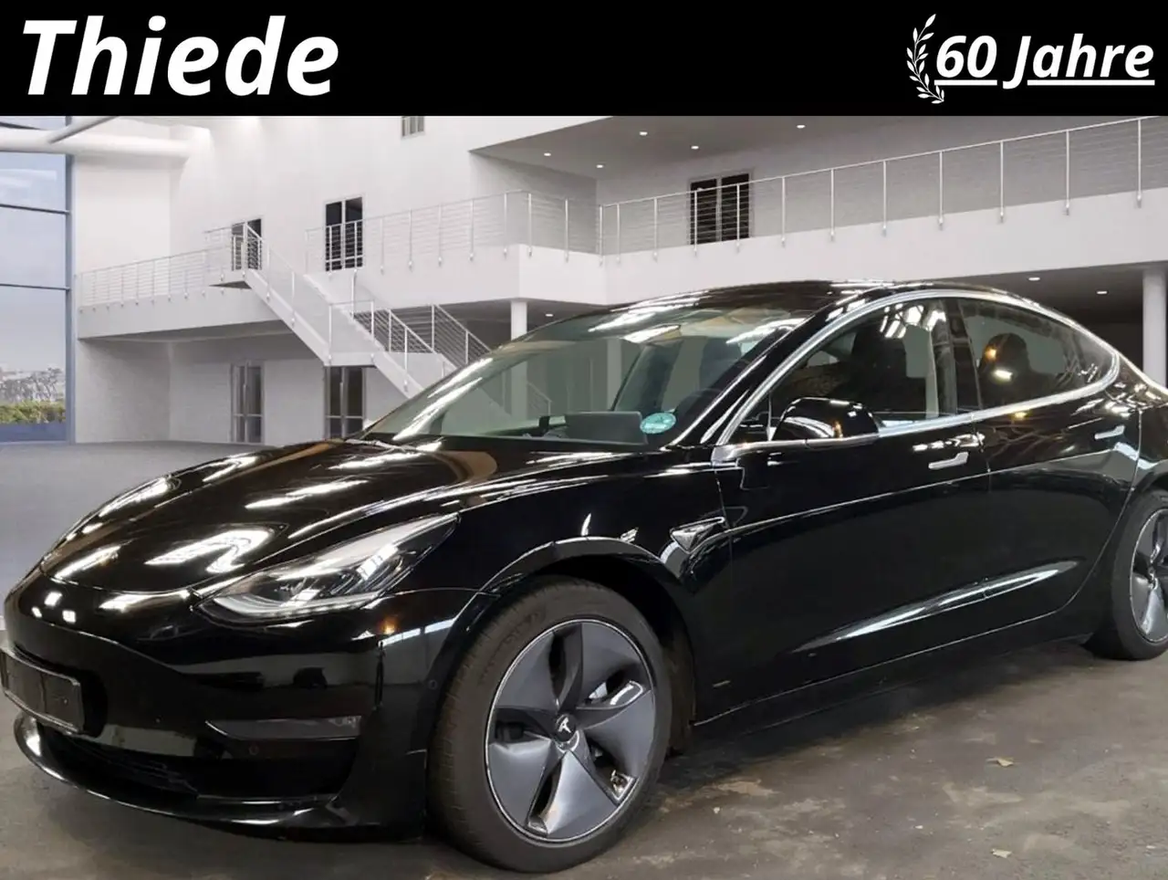 Model 3LONGRANGE DUAL-MOTOR NAVI/KAMERA/SH/PANO