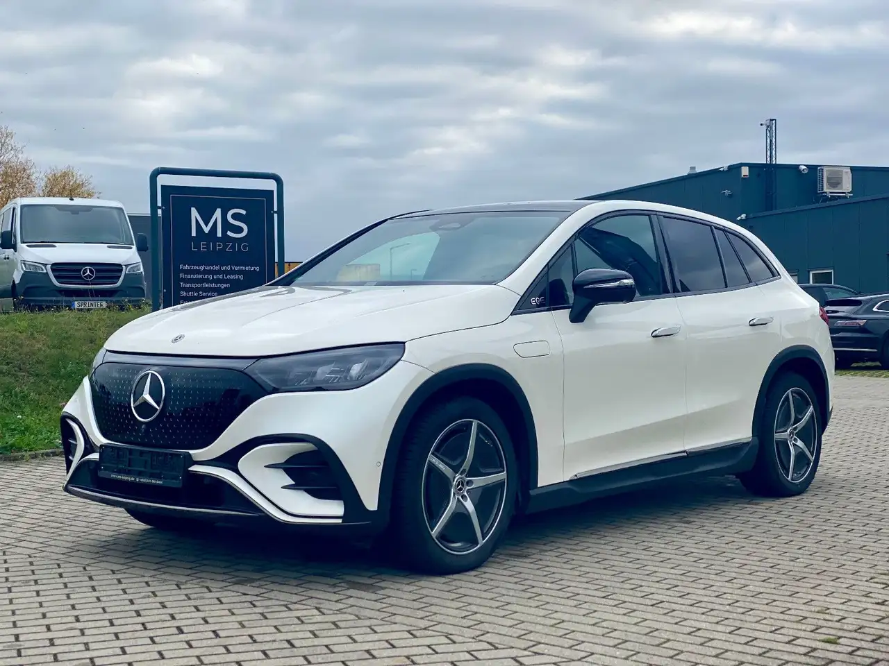 EQE SUV300 AMG Night Airmatic Pano Burmester