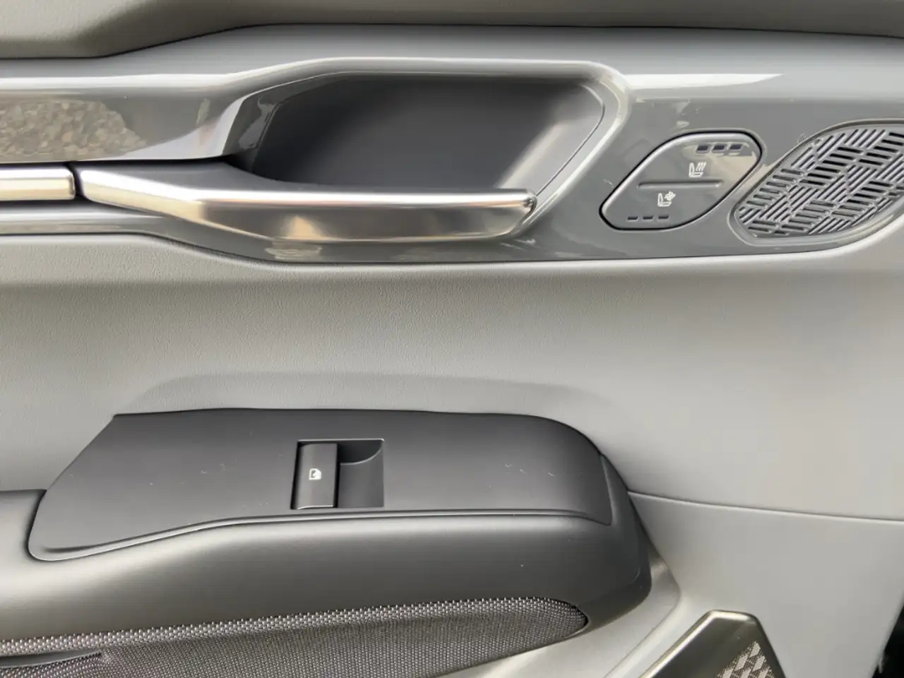 Фото машины 24