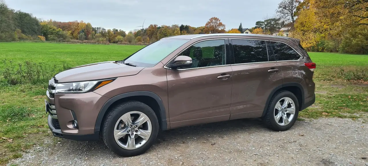 HighlanderLIMITED 3,5L, 7Sitzer.