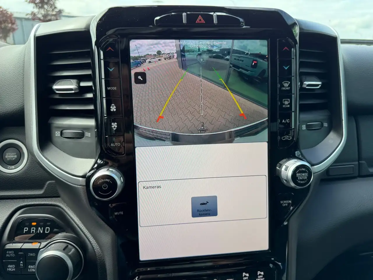 Фото машины 33