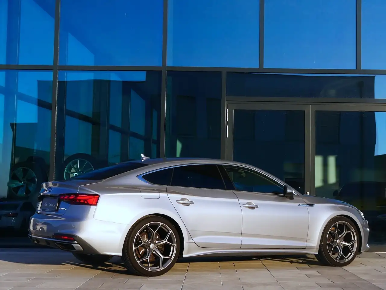 Фото машины