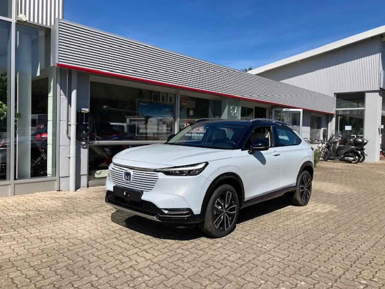 HR-VHybrid Advance Style