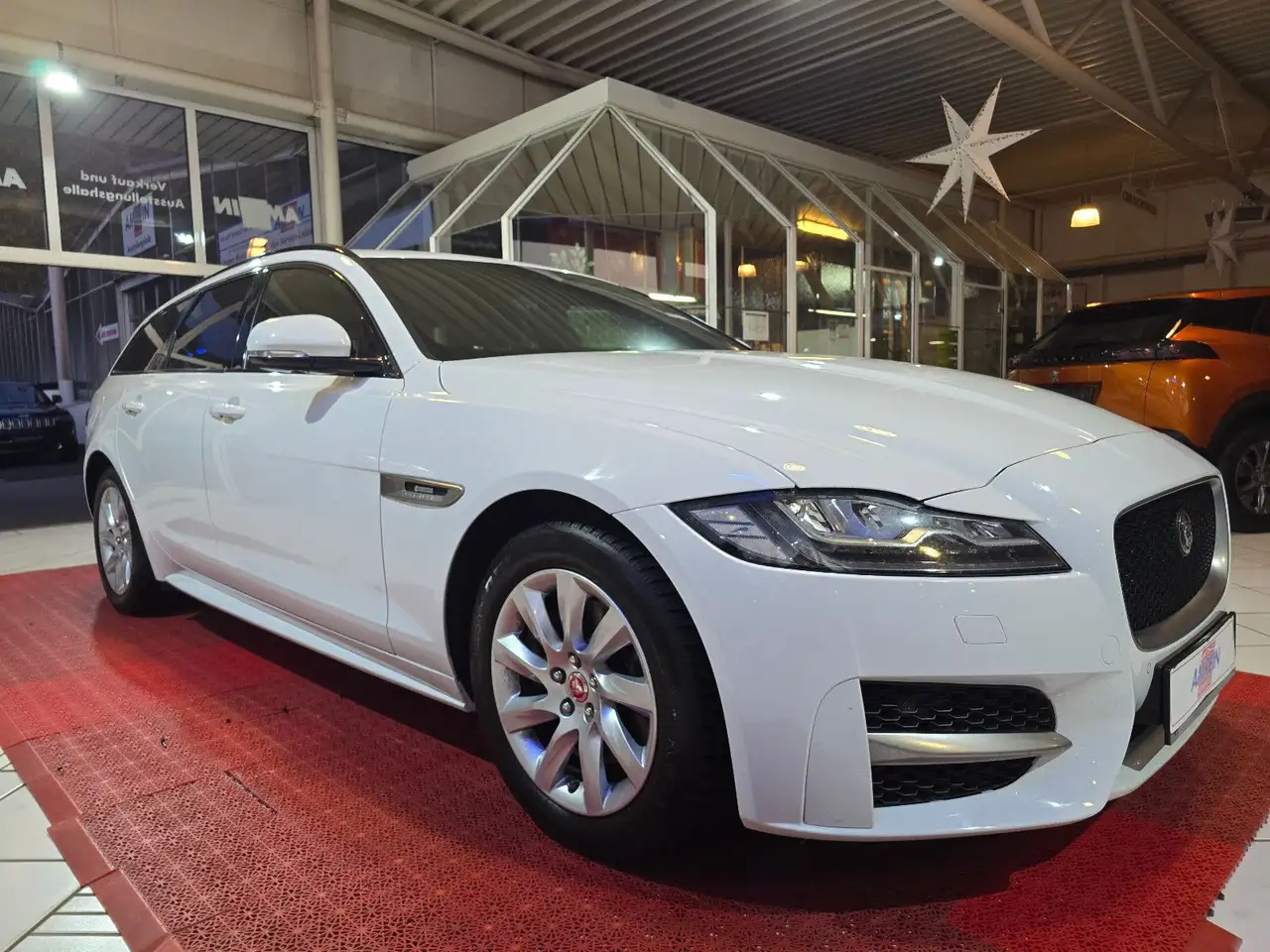 XFSportbrake R-Sport AWD+MERIDIAN+NAVI+KAMERA+