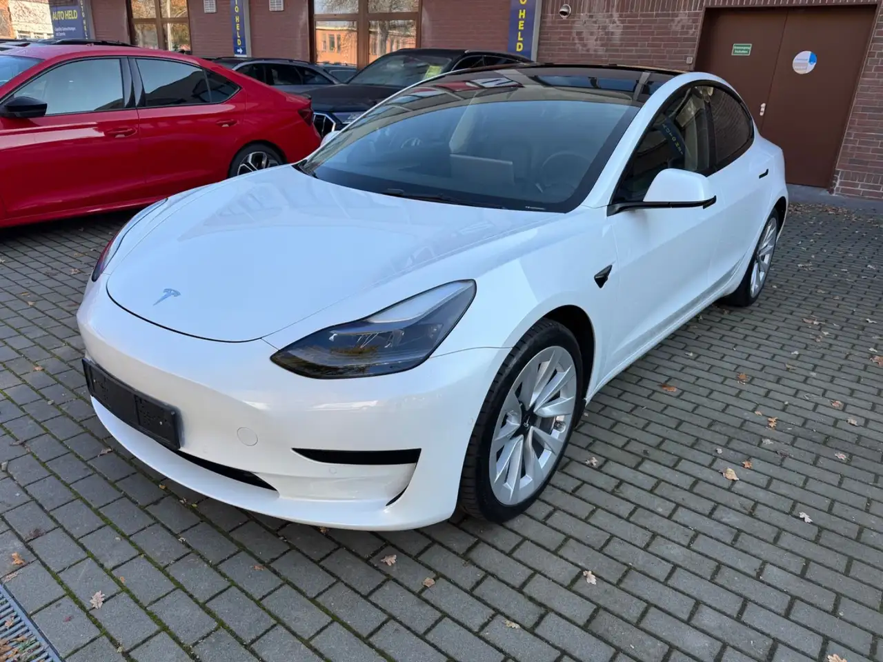 Model 3Model - kWh55  Standard Range Plus RWD