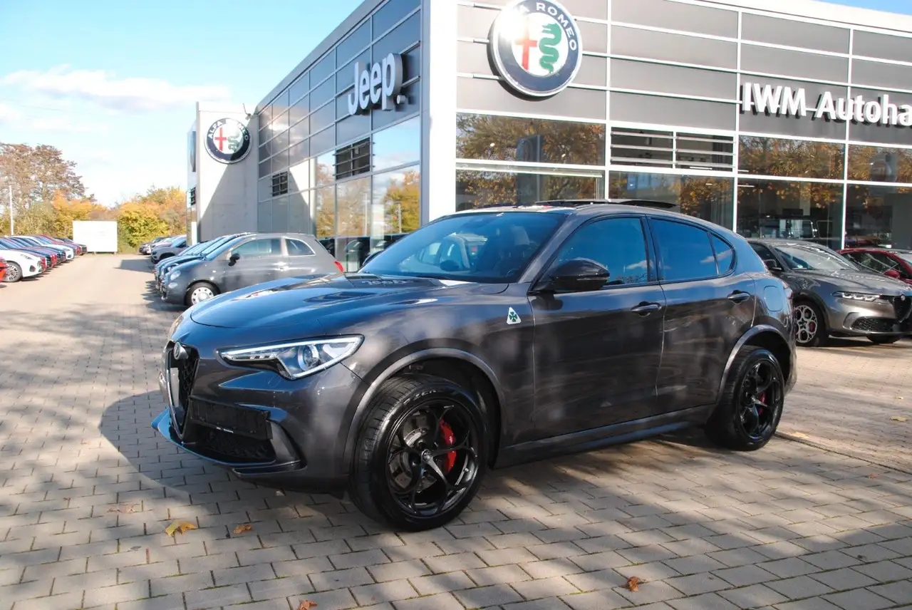 Stelvio2.9 V6 Quadrifoglio Q4 PANO-Dach