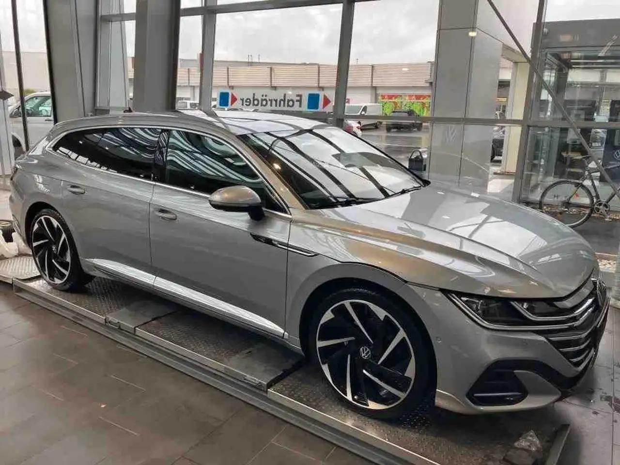 ArteonShooting Brake 2.0 TDI*R-Line*AHK*XENON*