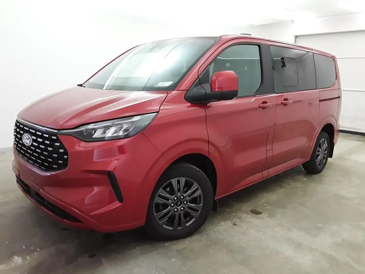 Tourneo Custom2.0 Aut L1 Titanium Totwink.+LED