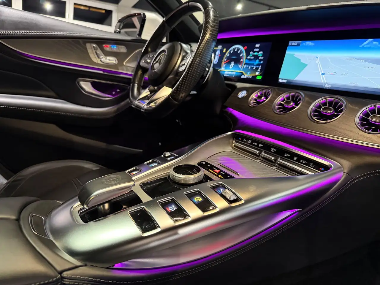 Фото машины 33