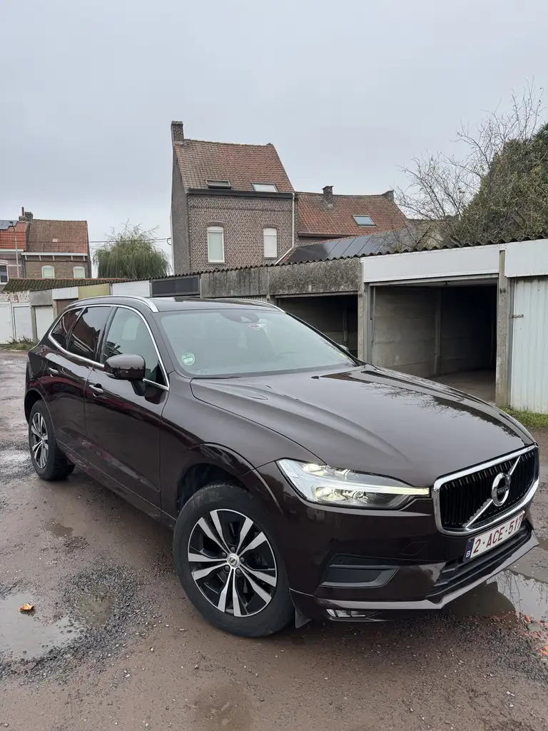 XC60B4 (Diesel) 197 ch Geartronic 8 Momentum